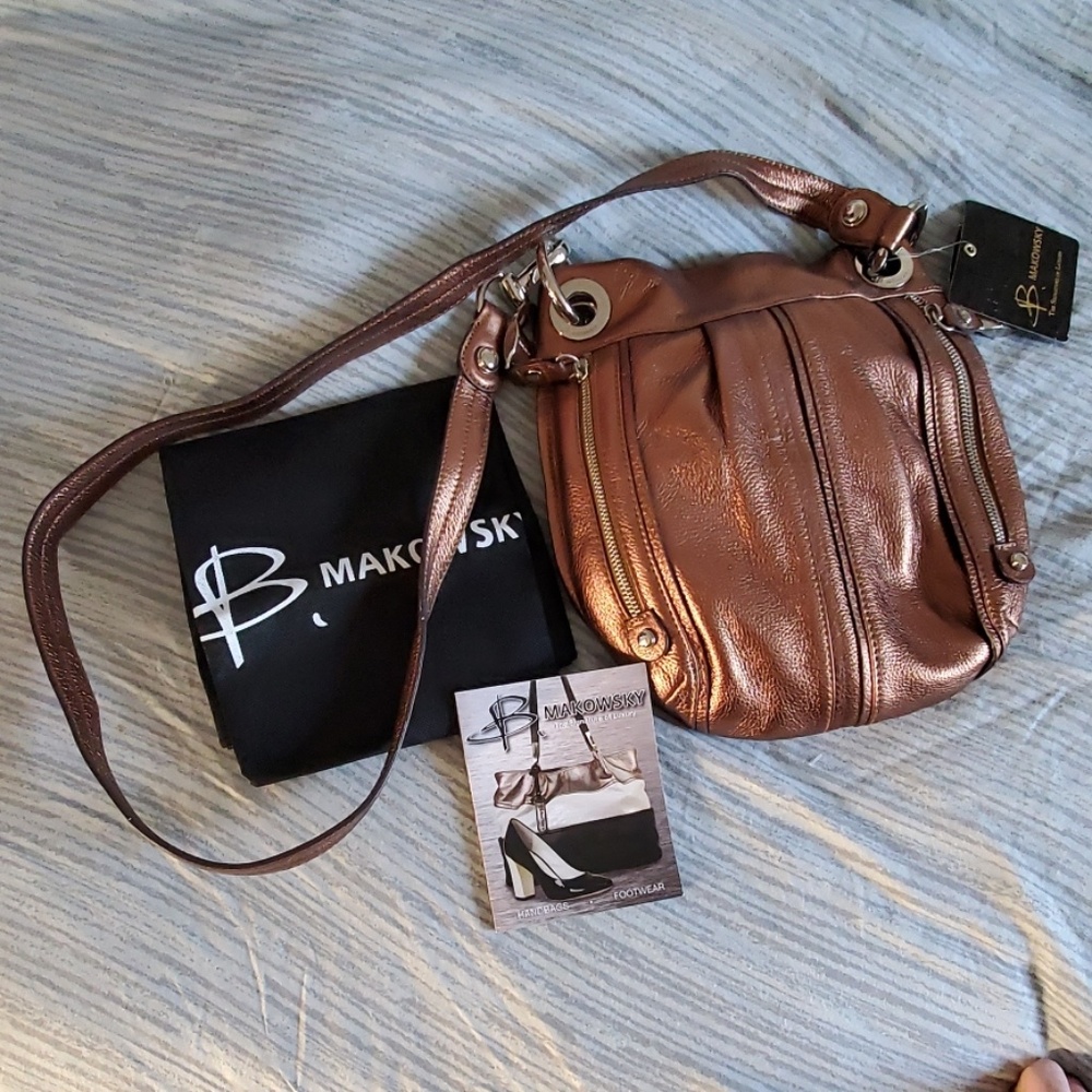 B Makowsky brown leather crossbody